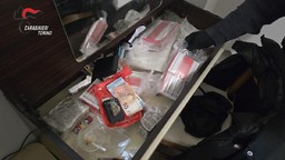 OperazioneAntidrogaCanavese.jpeg - {OperazioneAntidrogaCanavese.jpeg} - [139933]