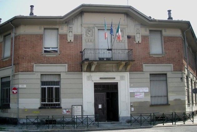 Foto ex scuola Neruda.jpg - {Foto ex scuola Neruda.jpg} - [139941]