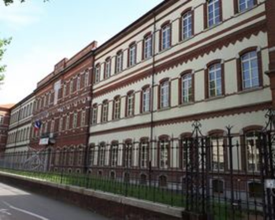 $R8T09T4.jpg - {$R8T09T4.jpg} - [140149]