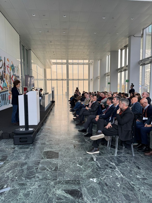 2701 donazioni e trapianti.jpg - {2701 donazioni e trapianti.jpg} - [140221]