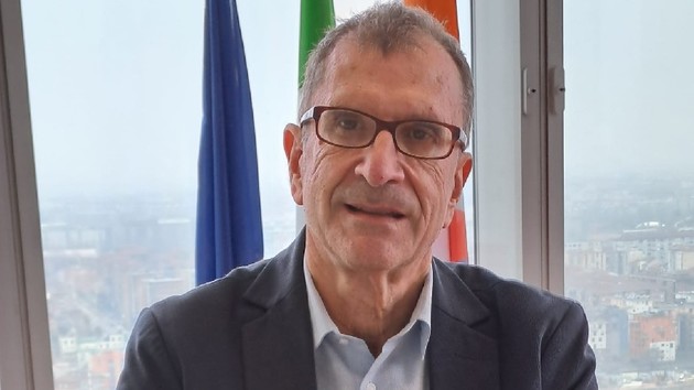 $RK4EH2S.jpg - {$RK4EH2S.jpg} - [140317]