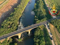Vigili_fuoco_Agogna.jpg - {Vigili_fuoco_Agogna.jpg} - [14051]