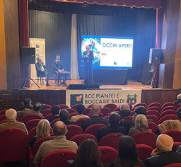 Occhi-aperti-1536x1417.jpg - {Occhi-aperti-1536x1417.jpg} - [140605]