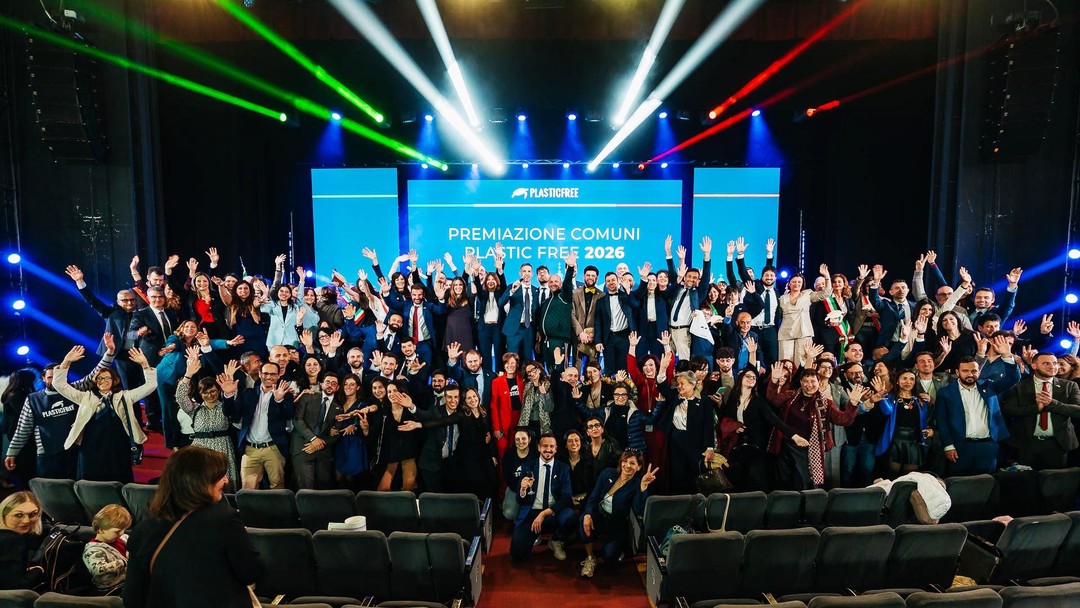 Foto premiazione Plastic Free.jpg - {Foto premiazione Plastic Free.jpg} - [141126]