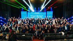 Foto premiazione Plastic Free.jpg - {Foto premiazione Plastic Free.jpg} - [141126]