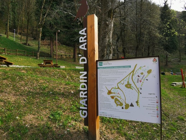 Immagine Giardini D'ara.jpg - {Immagine Giardini D'ara.jpg} - [141294]