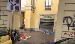 SenzaTetto.jpg - {SenzaTetto.jpg} - [141591]