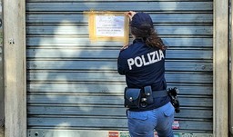 Chiusura Polizia.jpg - {Chiusura Polizia.jpg} - [141672]