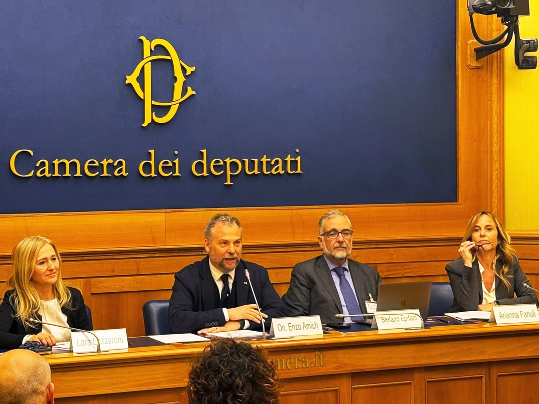 La presentazione dell'Intergruppo.jpg - {La presentazione dell'Intergruppo.jpg} - [141680]