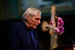 Foto don Ciotti.jpeg - {Foto don Ciotti.jpeg} - [141792]