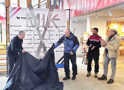 scultura shiffrin sestriere foto.jpg - {scultura shiffrin sestriere foto.jpg} - [141800]