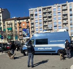 Foto Ufficio mobile Polizia.jpg - {Foto Ufficio mobile Polizia.jpg} - [141832]