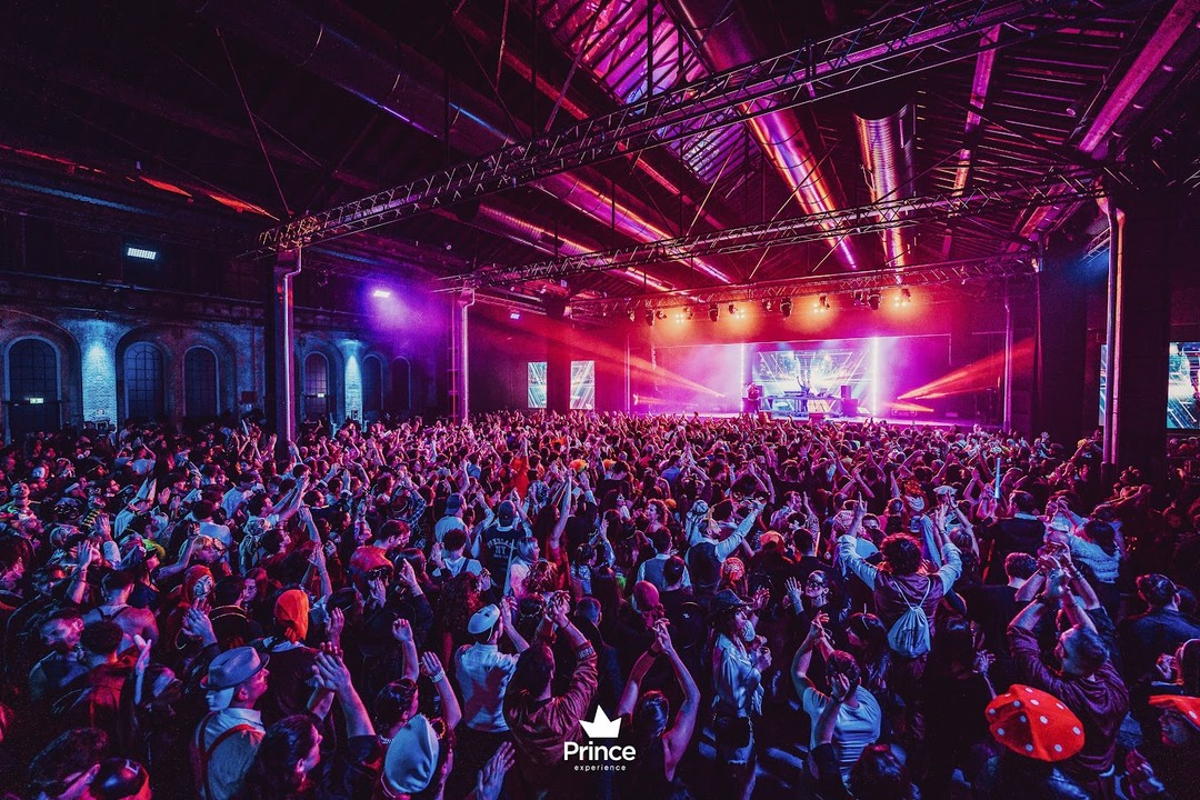 Foto Sonic Rewind.jpg - {Foto Sonic Rewind.jpg} - [141872]