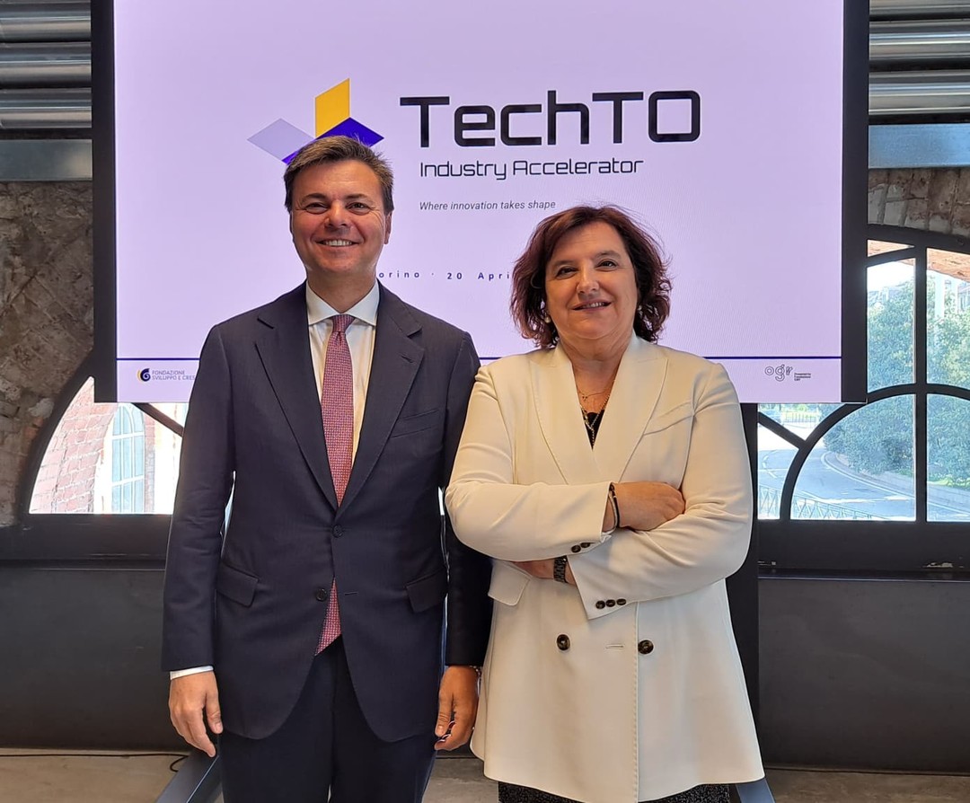 TechTOIndustryAcceleratoGay.jpg - {TechTOIndustryAcceleratoGay.jpg} - [142656]