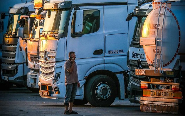 AutotrasportoStop.jpg - {AutotrasportoStop.jpg} - [142664]