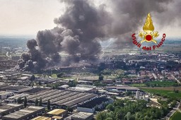 Maxincendiobeinasco.jpeg - {Maxincendiobeinasco.jpeg} - [142672]