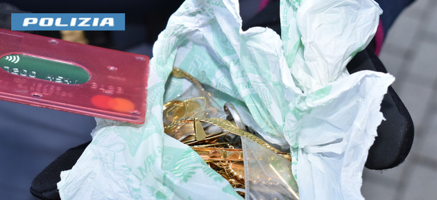 La refurtiva.jpg - {La refurtiva.jpg} - [142984]