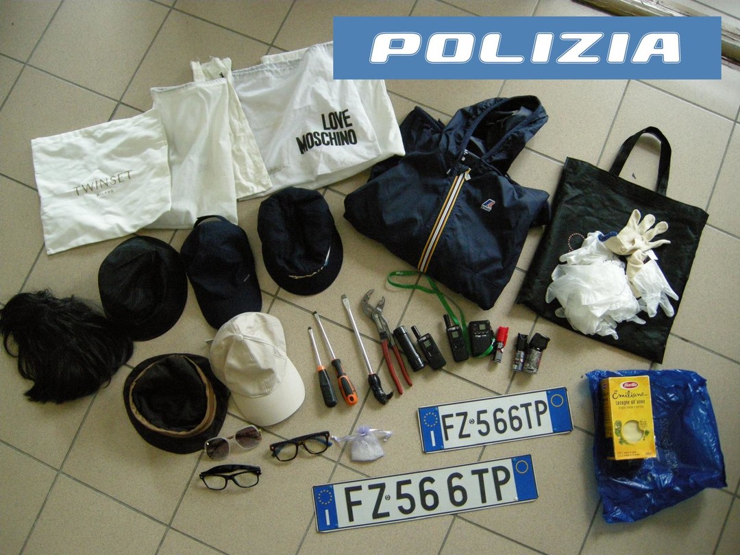 truffatori-professionisti-arrestati.jpg - {truffatori-professionisti-arrestati.jpg} - [143520]