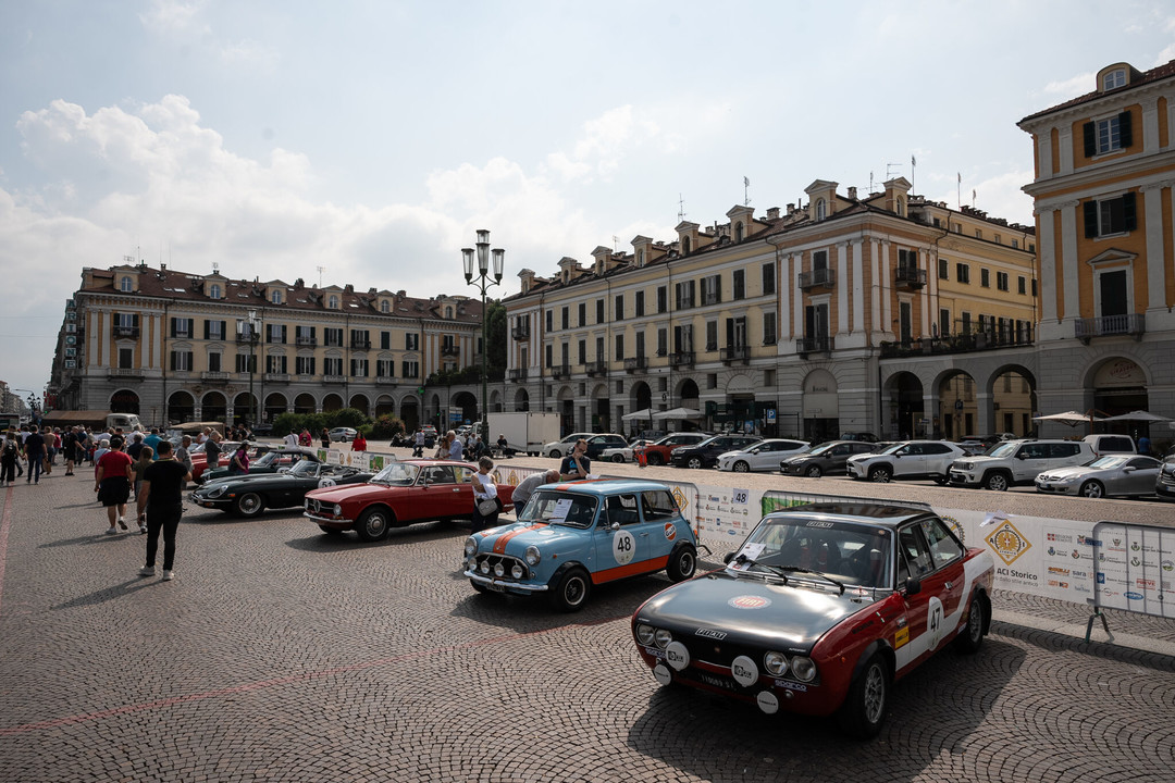 Auto d'epoca Cuneo.jpg - {Auto d'epoca Cuneo.jpg} - [144171]