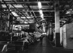 Torino-Togliatti 1966-2026. Uno stabilimento grande e subito.jpg - {Torino-Togliatti 1966-2026. Uno stabilimento grande e subito.jpg} - [144323]