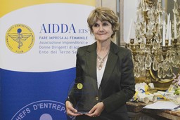 Foto rettrice Cristina Prandi.jpg - {Foto rettrice Cristina Prandi.jpg} - [144387]