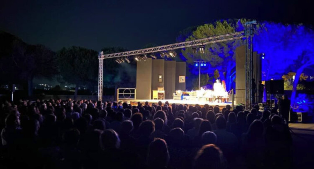 TeatroPirandello.jpg - {TeatroPirandello.jpg} - [145188]