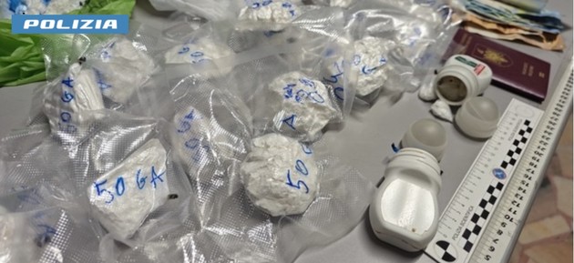 Cocaina.jpg - {Cocaina.jpg} - [145260]