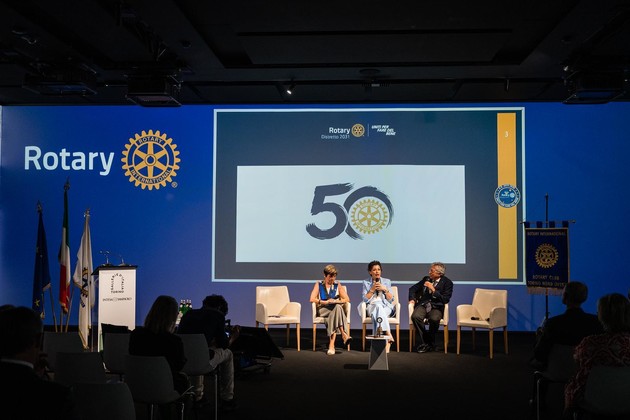Foto 50 anni Rotary.jpg - {Foto 50 anni Rotary.jpg} - [145991]