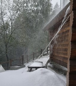 RifugioMelanoCasaCanadaGrandine.jpg - {RifugioMelanoCasaCanadaGrandine.jpg} - [14615]