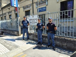 Polizia Domodossola.jpg - {Polizia Domodossola.jpg} - [146271]