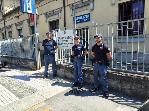 Polizia Domodossola.jpg - {Polizia Domodossola.jpg} - [146271]