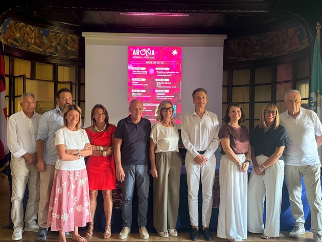 Conferenza-stampa-Arona-in-Rosa.jpg - {Conferenza-stampa-Arona-in-Rosa.jpg} - [147273]