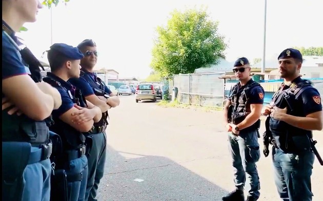 Foto Polizia intervento.jpg - {Foto Polizia intervento.jpg} - [147713]