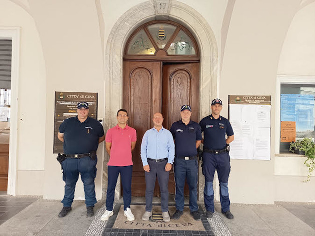Nuovo agente Polizia Locale.jpg - {Nuovo agente Polizia Locale.jpg} - [148481]