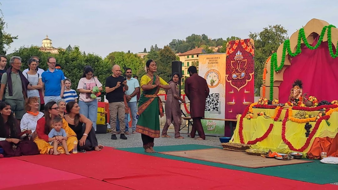 GaneshaCaturthiTorino.jpg - {GaneshaCaturthiTorino.jpg} - [149305]