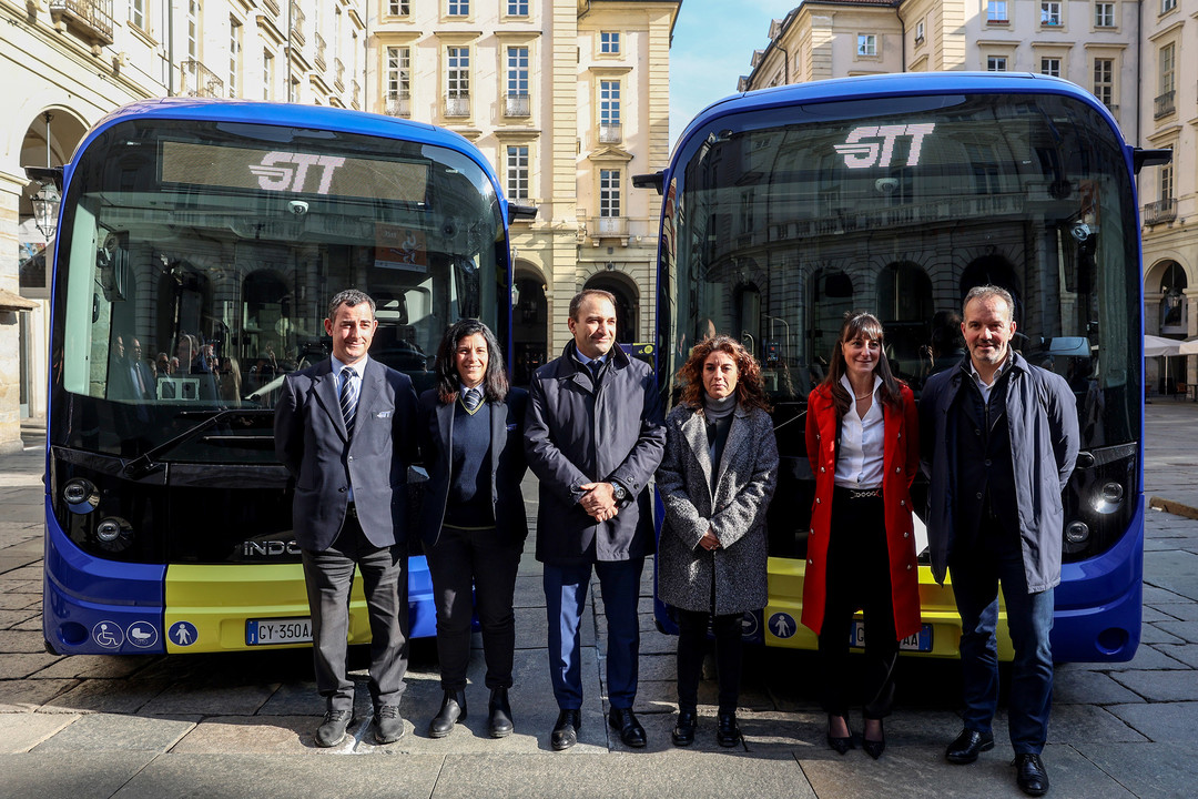 20250228_presentazioneminibus_lineestar-7-1.jpg - {20250228_presentazioneminibus_lineestar-7-1.jpg} - [149457]