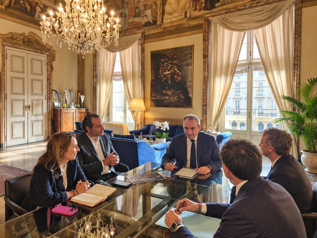 Foto incontro Sindaco e Filosa.jpeg - {Foto incontro Sindaco e Filosa.jpeg} - [150548]