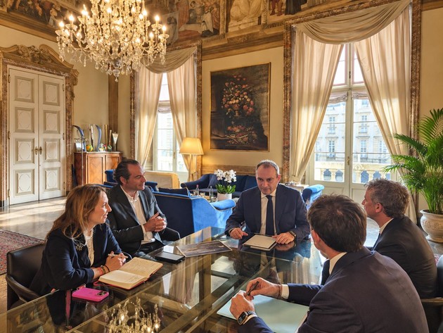 Foto incontro Sindaco e Filosa.jpeg - {Foto incontro Sindaco e Filosa.jpeg} - [150548]