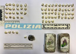 Polizia di Stato stupefacenti.jpg - {Polizia di Stato stupefacenti.jpg} - [150764]