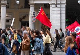 Foto proteste studenti occupazioni.jpg - {Foto proteste studenti occupazioni.jpg} - [150788]
