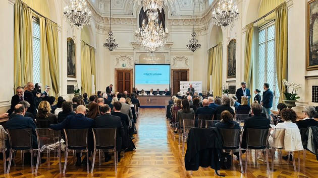 Foto incontro.jpeg - {Foto incontro.jpeg} - [150900]