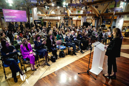 InaugurazioneWorldEconomicFOrum.jpg - {InaugurazioneWorldEconomicFOrum.jpg} - [151108]