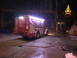 vigili del fuoco.jpg - {vigili del fuoco.jpg} - [15400]