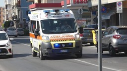 ambulanza.jpg - {ambulanza.jpg} - [15512]