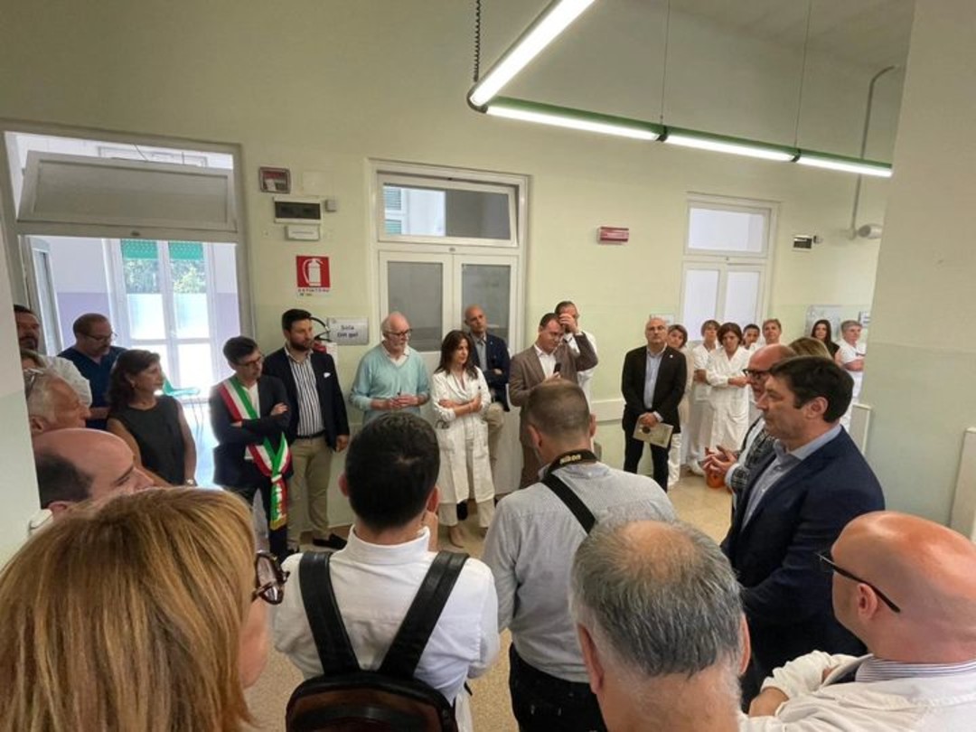 L'inaugurazione del Day Hospital di Gastroenterologia a Casale.jpg - {L'inaugurazione del Day Hospital di Gastroenterologia a Casale.jpg} - [1741]
