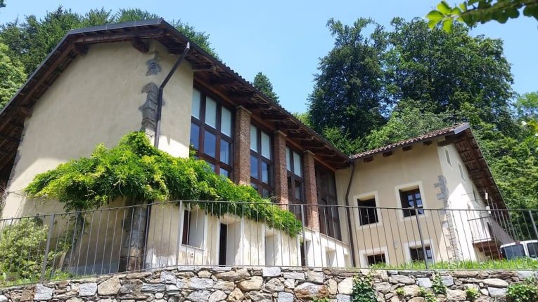 Cascina Emilia.jfif - {Cascina Emilia.jfif} - [17913]