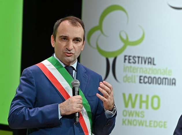 Il sindaco Lo Russo in missione in Corea.jpg - {Il sindaco Lo Russo in missione in Corea.jpg} - [18076]