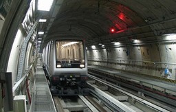 LineaMetro1.jpg - {LineaMetro1.jpg} - [19072]