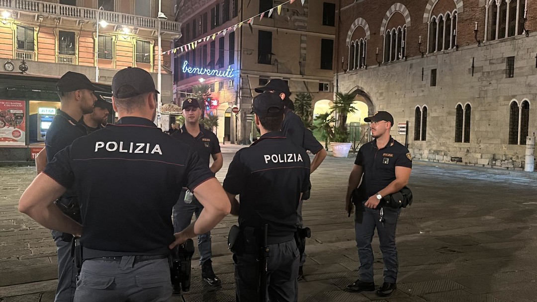 polizia centro storico.jpg - {polizia centro storico.jpg} - [20251]