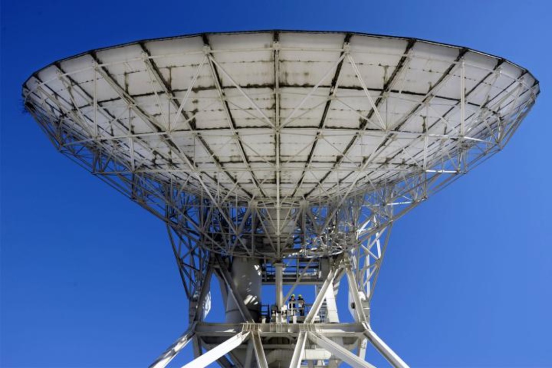 Nasce un nuovo centro per i satelliti.jpg - {Nasce un nuovo centro per i satelliti.jpg} - [20275]